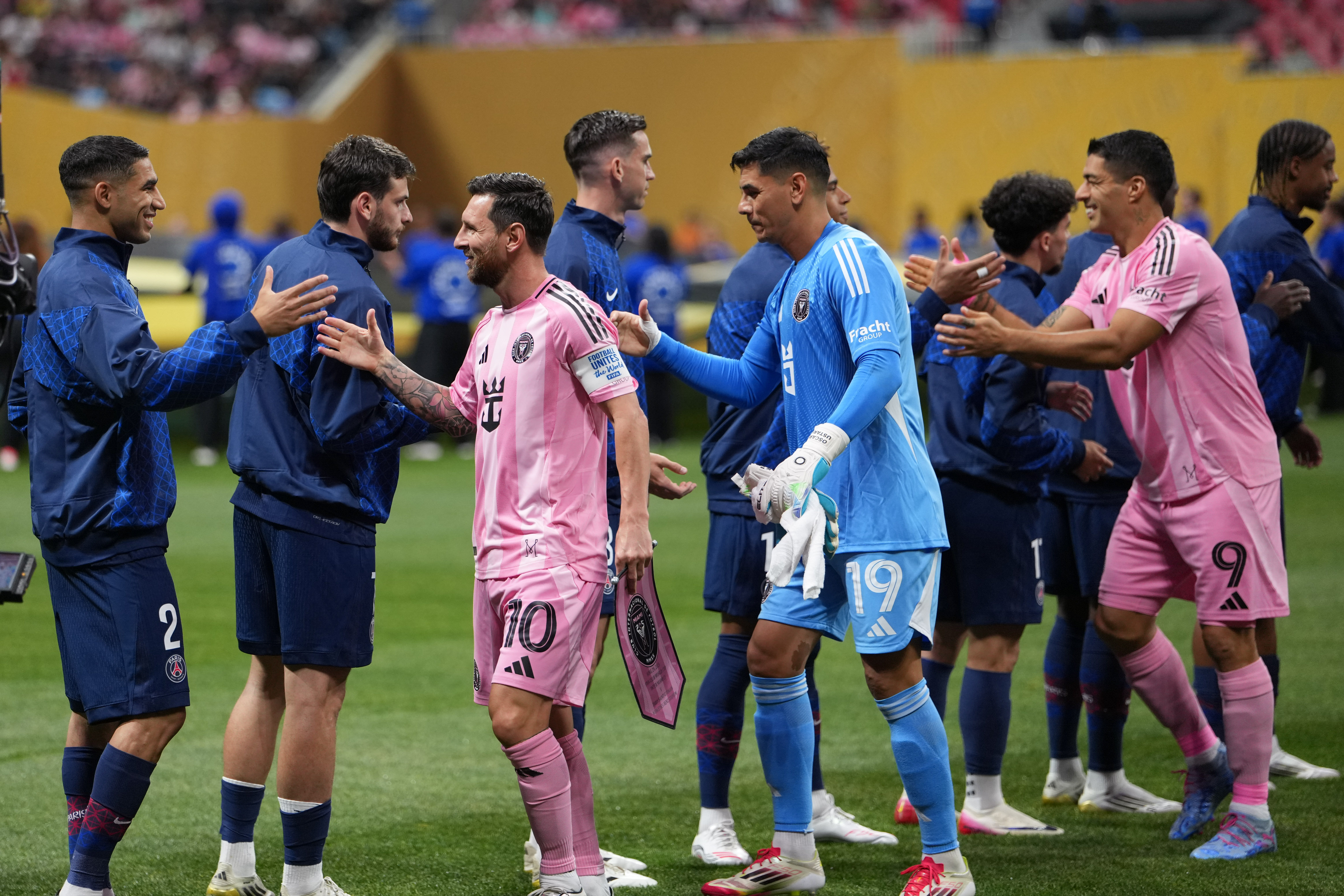 包含巴黎圣日耳曼冲刺阶段手感冰凉，志在社区盾名次提升，悬念犹存，球队文化再被提及的词条-九游官方娱乐站点